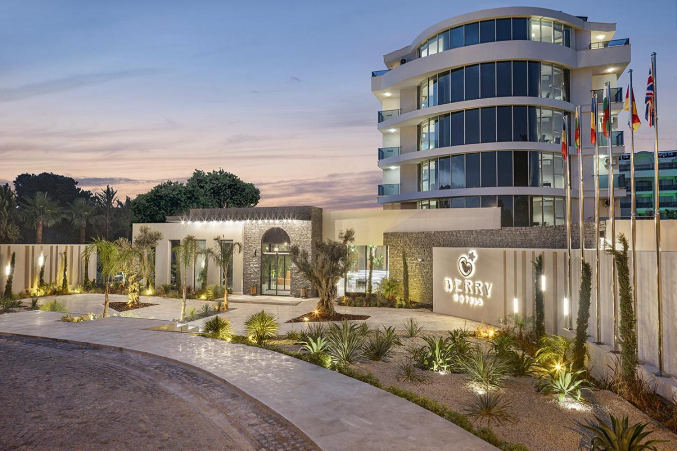 Berry Blue Hotels Side Ngoại thất bức ảnh