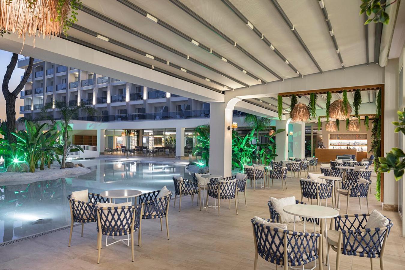 Berry Blue Hotels Side Ngoại thất bức ảnh